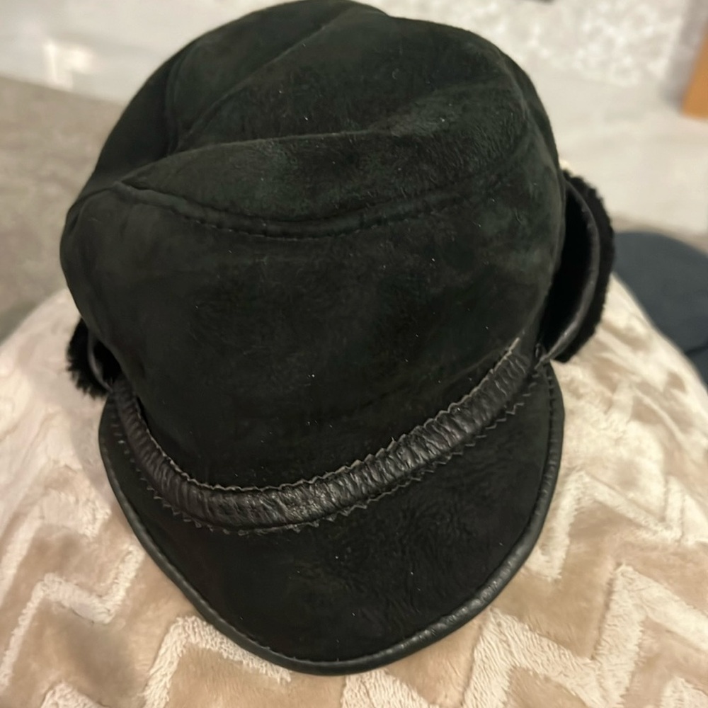 Women's Black Suede Hat